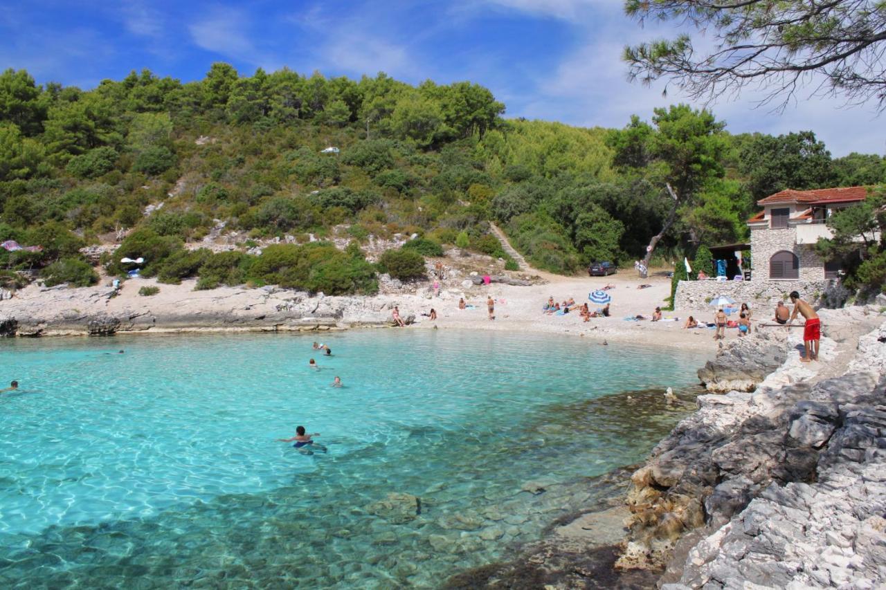 Apartments With A Parking Space Zavalatica, Korcula - 4453 외부 사진