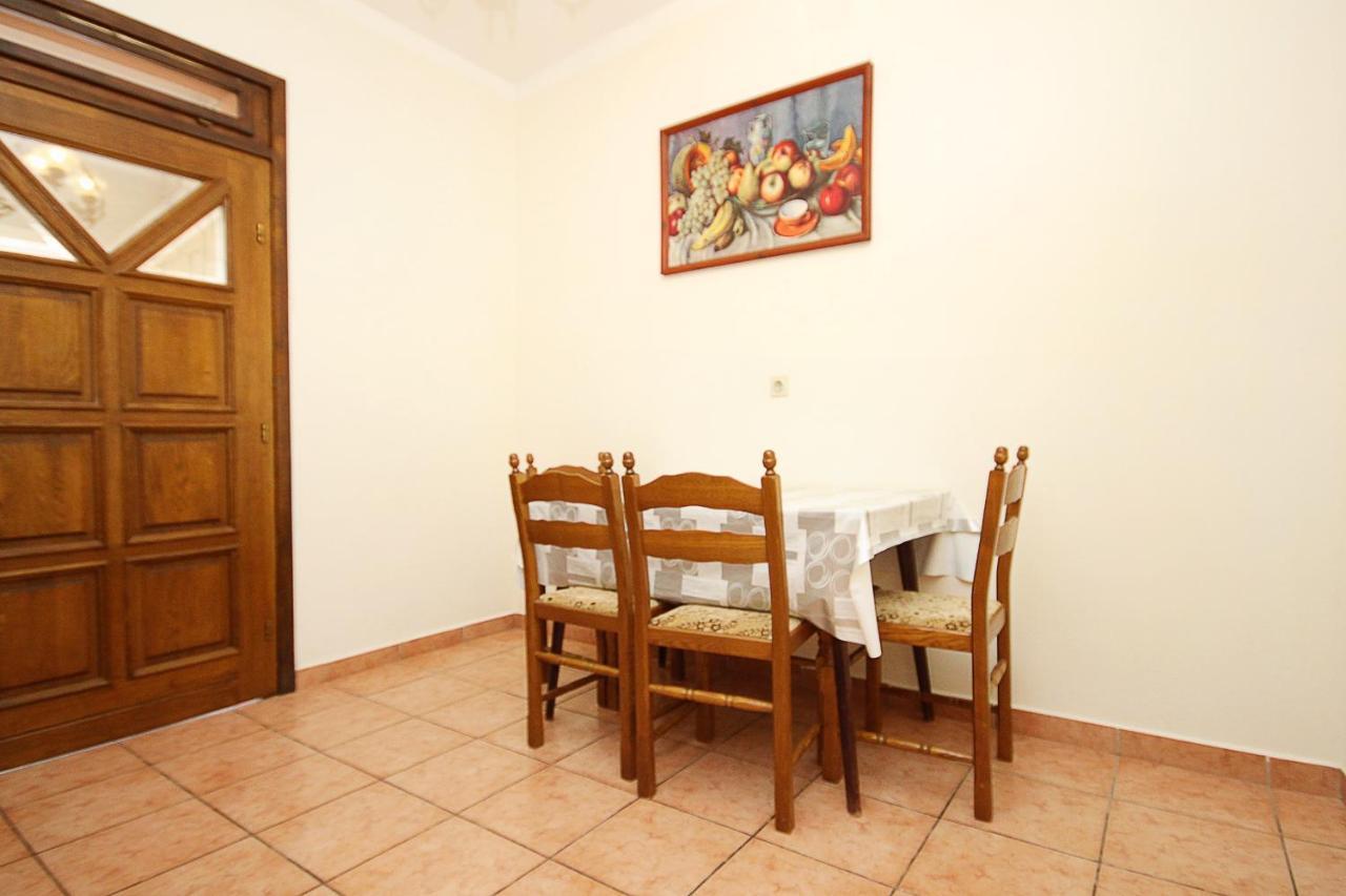 Apartments With A Parking Space Zavalatica, Korcula - 4453 외부 사진