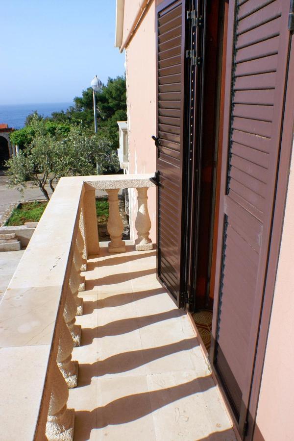 Apartments With A Parking Space Zavalatica, Korcula - 4453 외부 사진